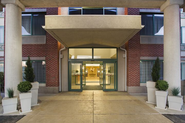 Hotel 7 of 41