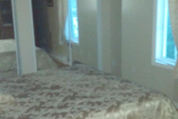 Room 12 of 37