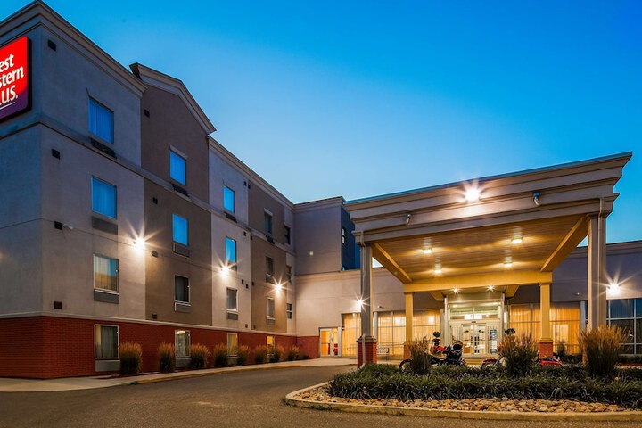 Hotel 4 of 58
