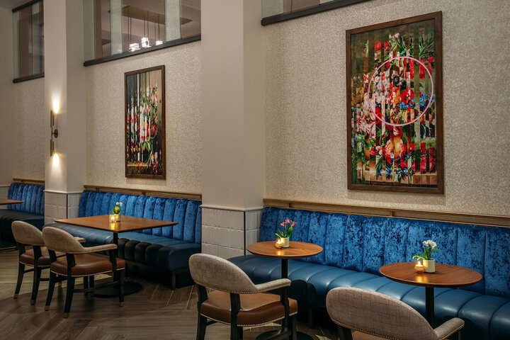 Dining 40 of 57