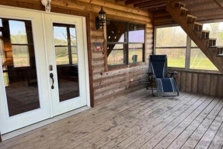 Strawberry River Ranch Cabin on 700 Acre Ranch