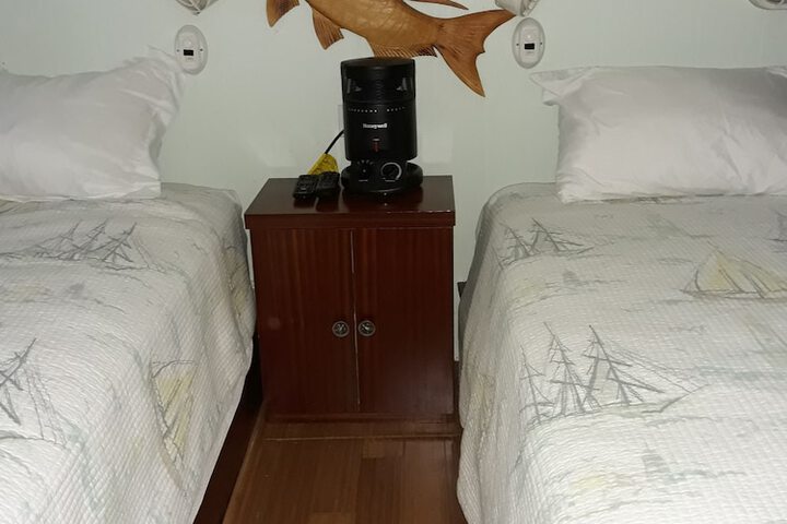 Room 53 of 142