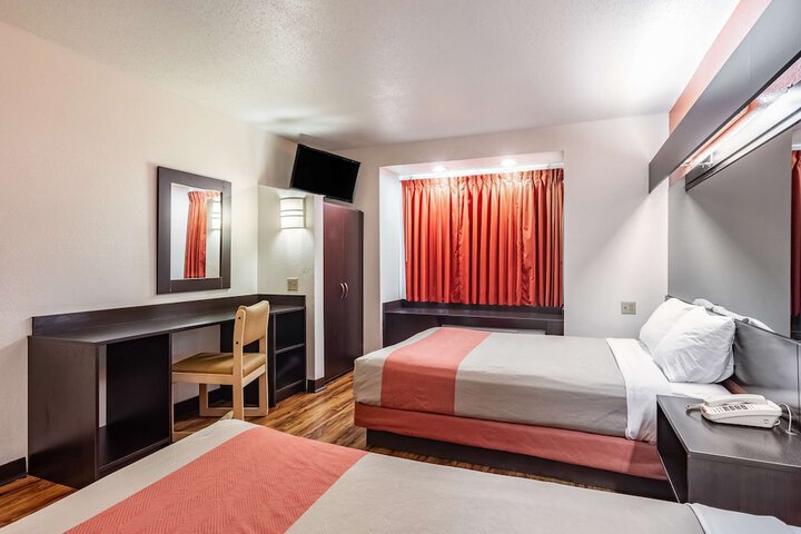 Room 19 of 30