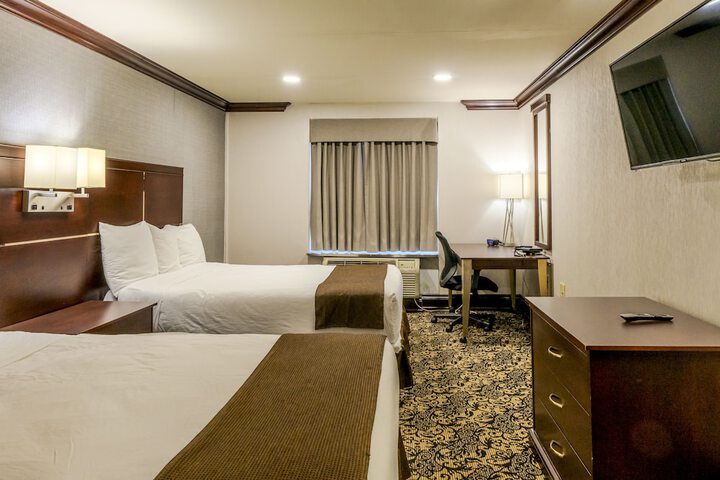 Room 13 of 23