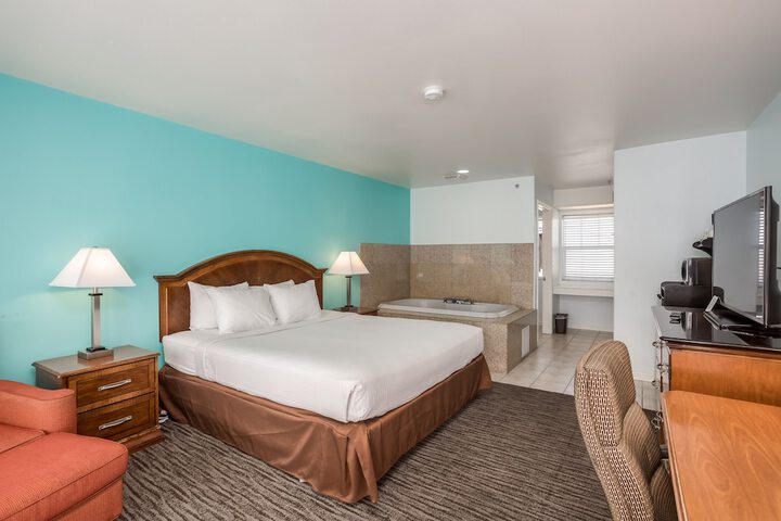 Pacifica Beach Hotel
