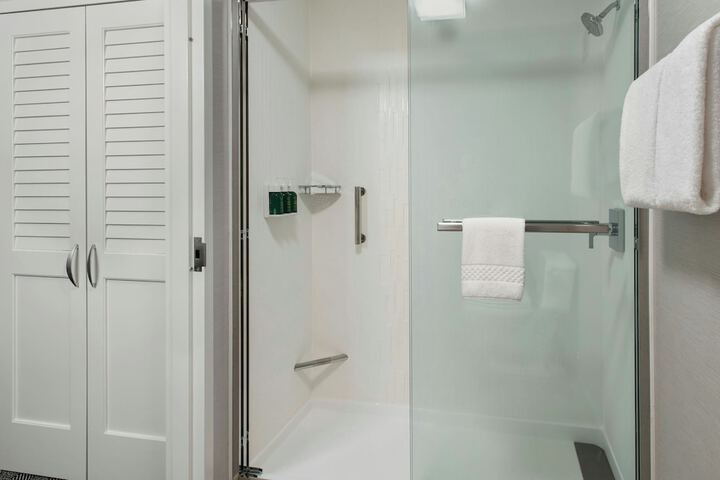 Courtyard by Marriott Silver Spring North / White Oak