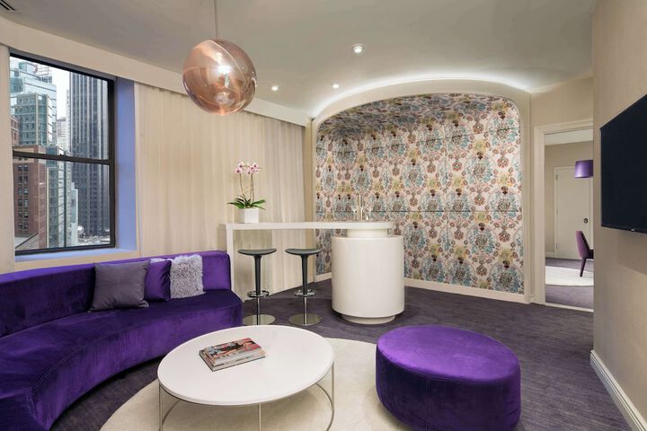 Room 42 of 82