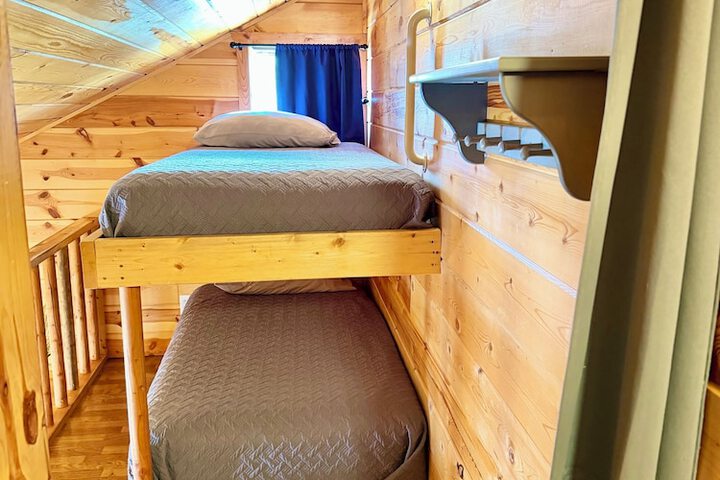 Mountain View Lodge & Cabins