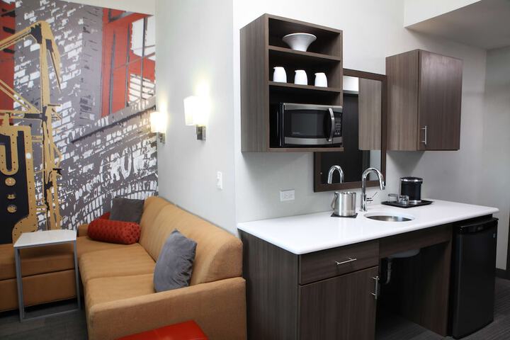 DoubleTree by Hilton West Fargo Sanford Medical Center Area