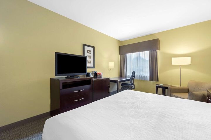 Room 7 of 40