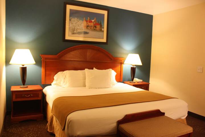 Holiday Inn Express Mackinaw City by IHG
