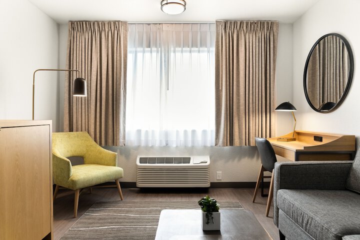 Room 30 of 60