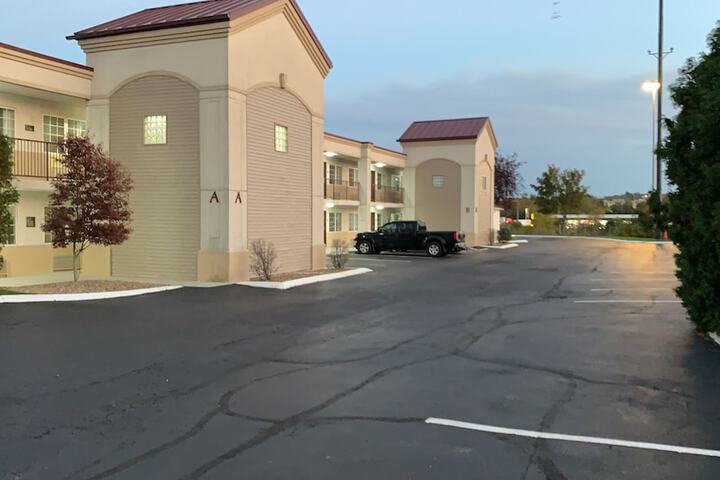 Hotel 7 of 87