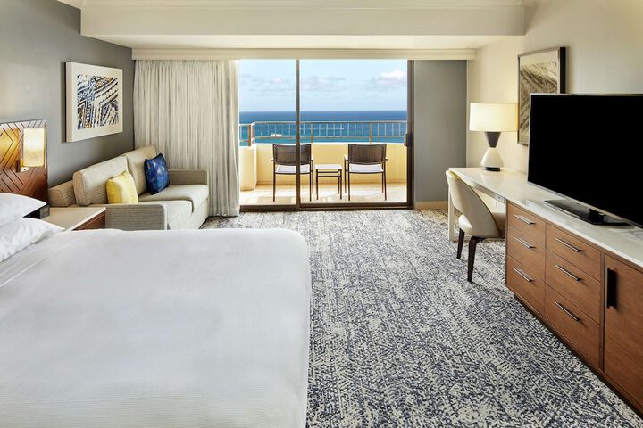 Hilton Hawaiian Village Waikiki Beach Resort