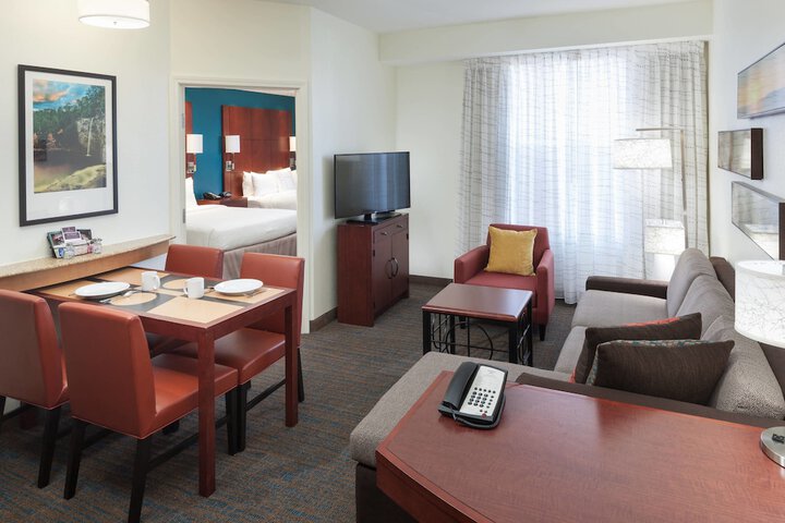 Room 18 of 39