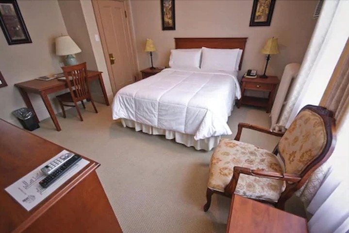 Room 21 of 61