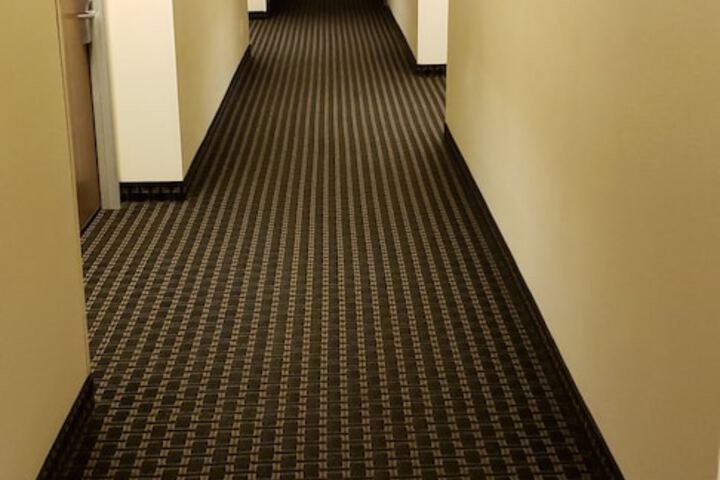 Ballroom/Hall 29 of 30