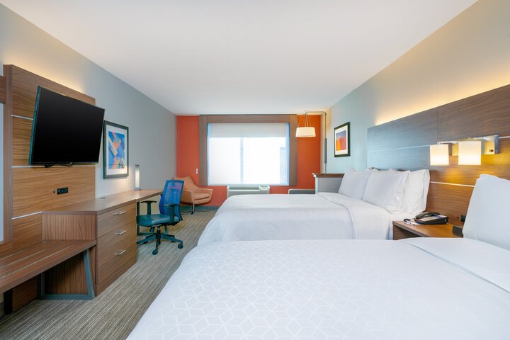 Room 18 of 33