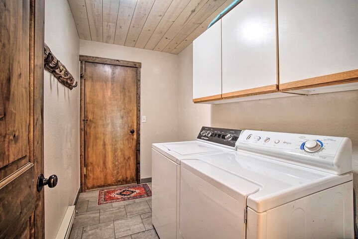 Beautiful Mccall Cabin: Perfect for Families!