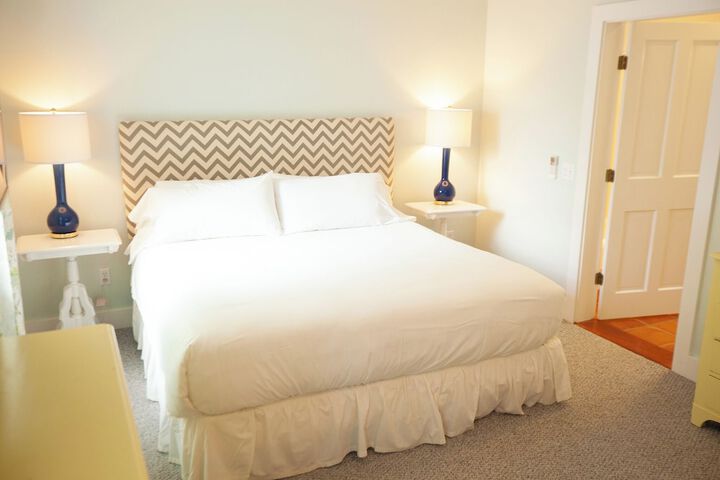 Room 6 of 40
