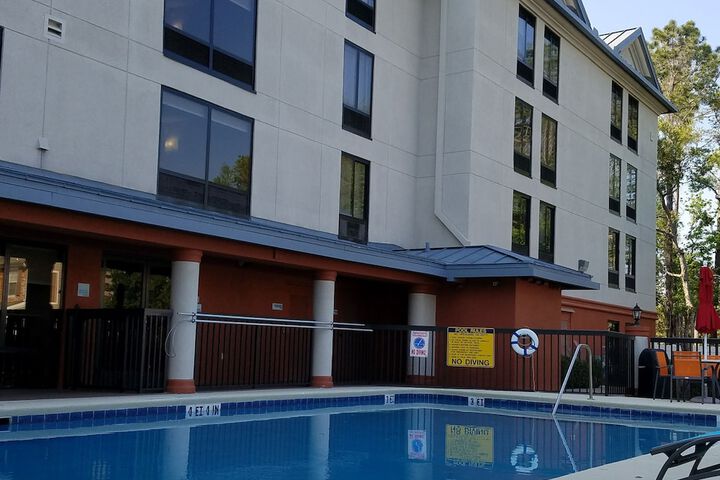 Pool 12 of 46