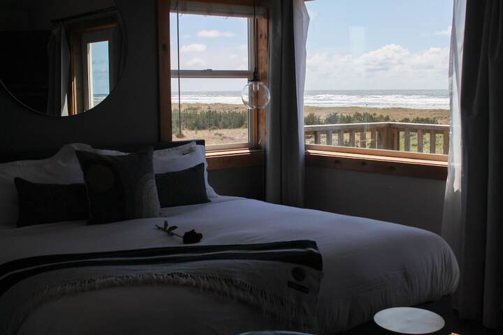 Room 42 of 122