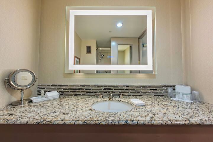 Moody Gardens Hotel Spa and Convention Center