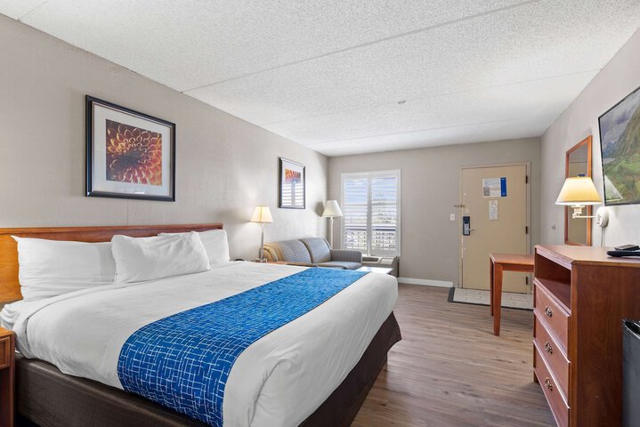 Room 8 of 27