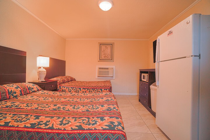 Room 21 of 50