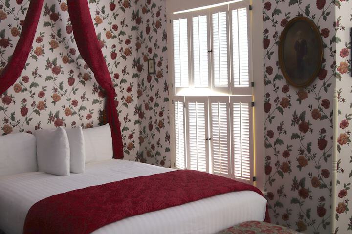 Room 87 of 113