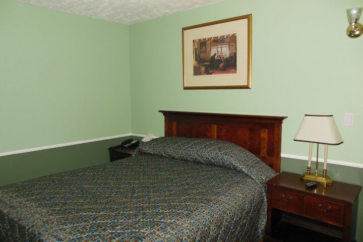 Room 4 of 44