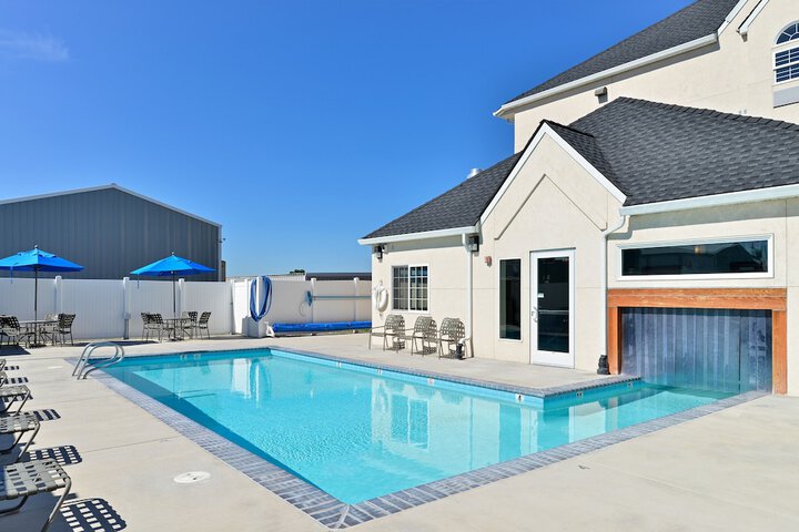 Pool 7 of 41