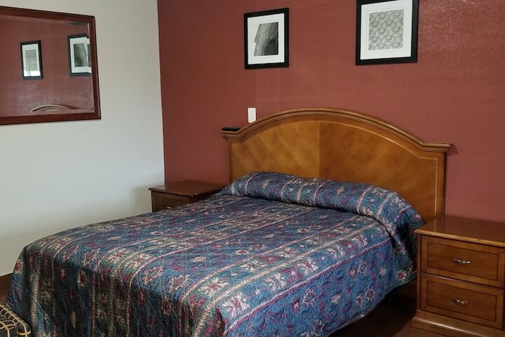 Room 15 of 31
