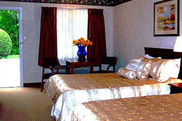 Durham Skyland Magnuson Hotel