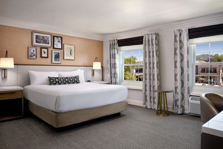 La Valencia Hotel