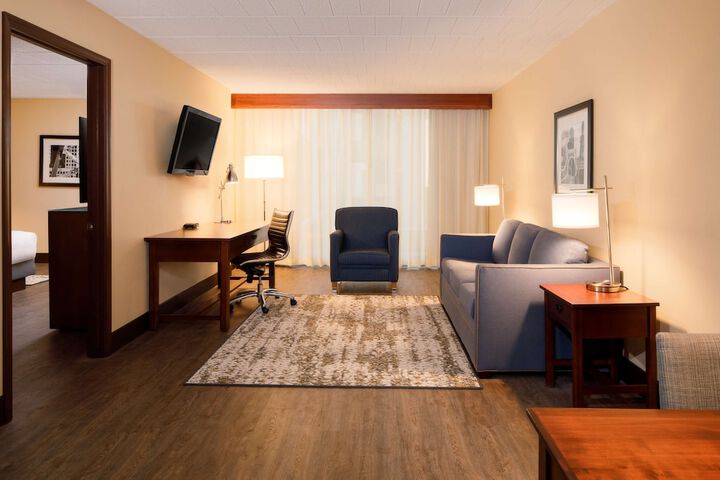 DoubleTree by Hilton Pittsburgh - Cranberry