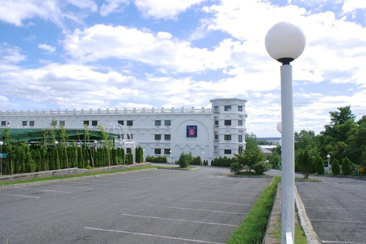 Hotel 4 of 34