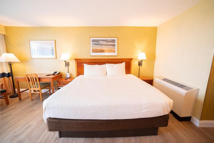 Room 15 of 37