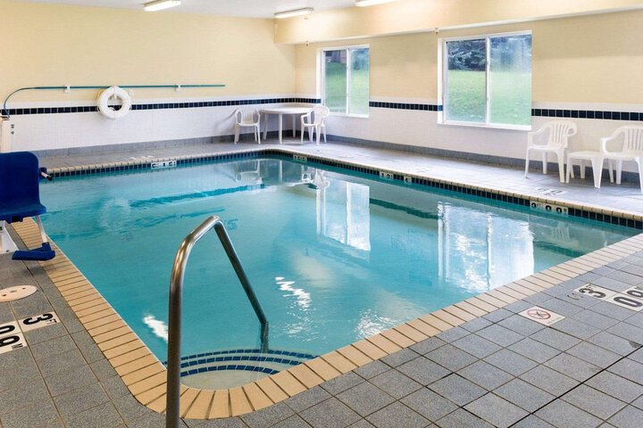 Pool 5 of 34