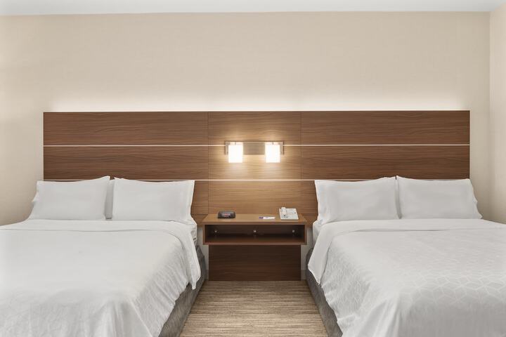Room 11 of 42