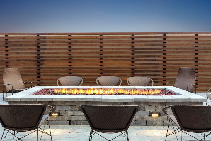 Courtyard by Marriott Savannah Airport