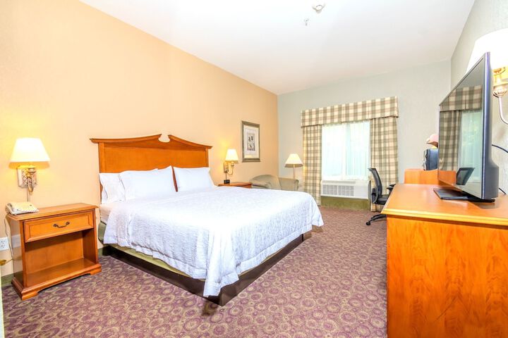 Room 26 of 81