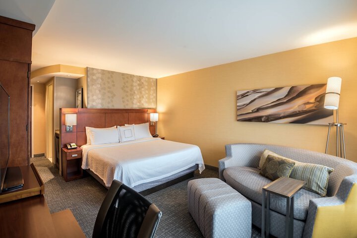 Room 19 of 29