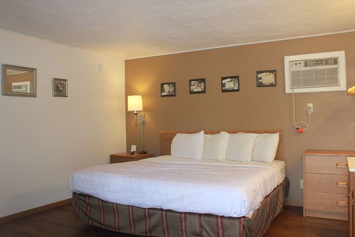 Room 36 of 66