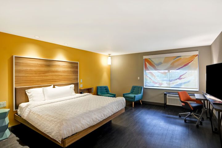Room 12 of 34