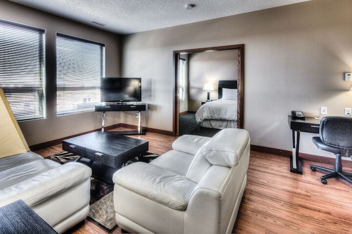 Grand Inn & Residence