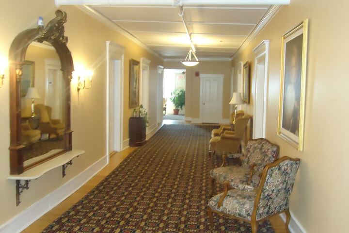 Thayers Inn
