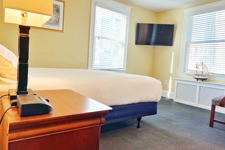 Room 30 of 58