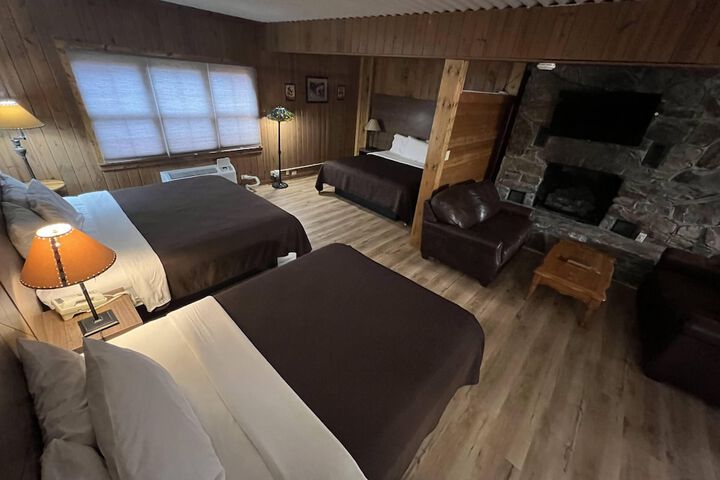 Room 21 of 48