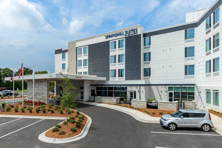 Hotel 5 of 35